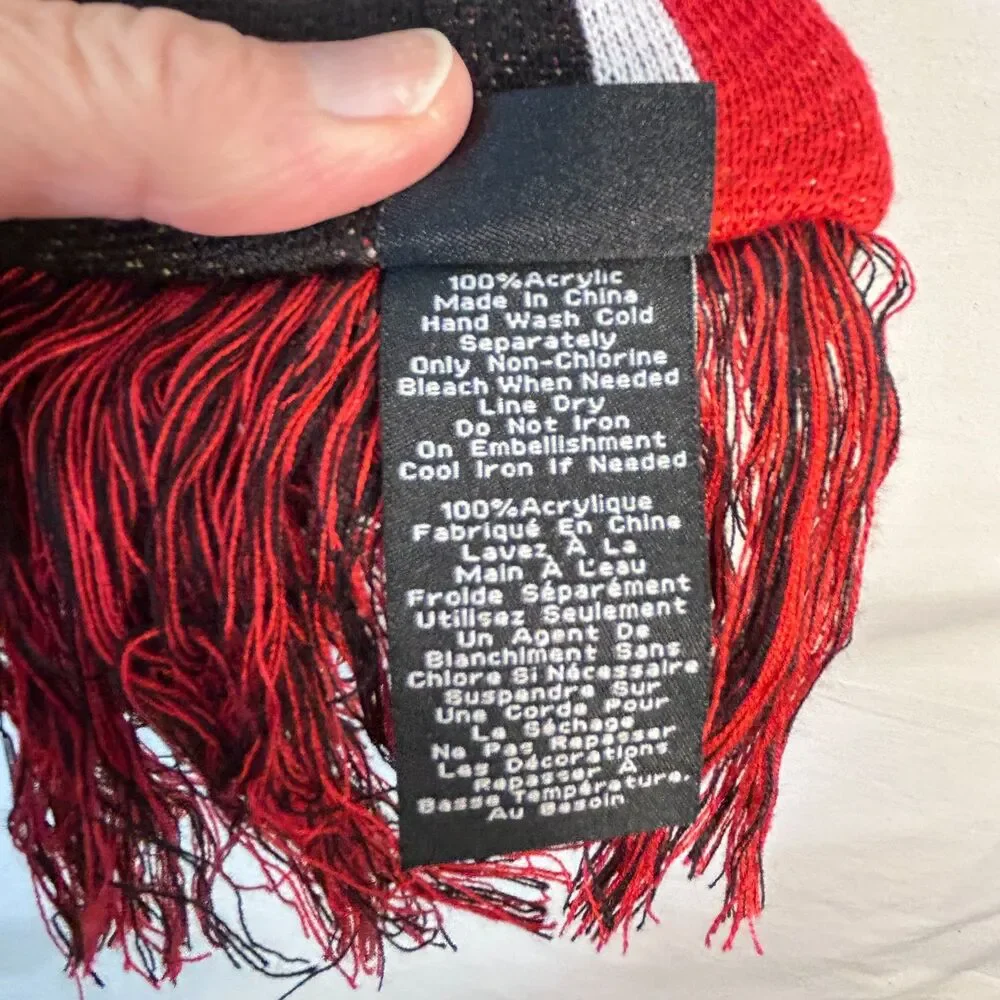 Fanatics NWT Calgary Flames Hockey NHL Red Black 2 Sided Knit Scarf with Fringe